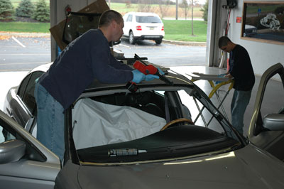 Auto glass installation and windshield replacement in Newark