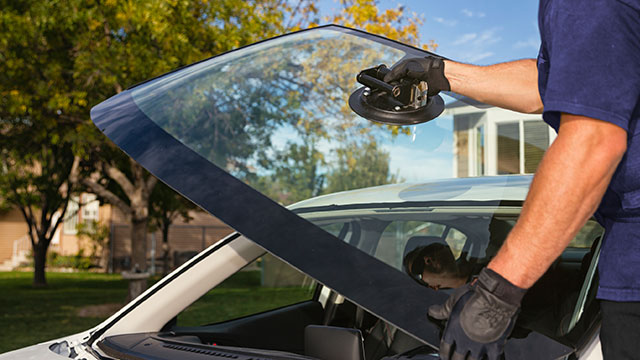 Windshield replacement company in my area - New Castle, DE